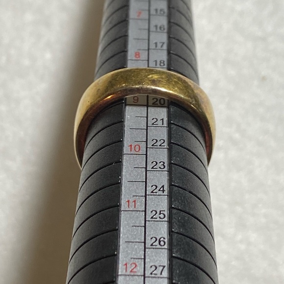 18 KT HGE gold plated with clear stone ring, size 9 - Picture 11 of 13